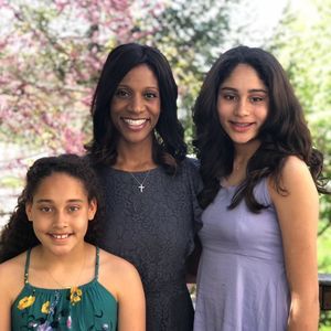 Meet your Posher, Akila